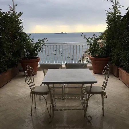 Rosa Couette-café Positano