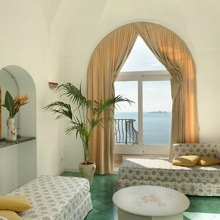 Rosa 3* Positano