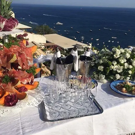 Rosa 4*